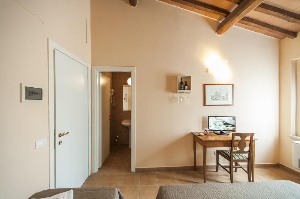Villa Tuscany Сиена Экстерьер фото